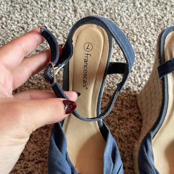 Francesca’s navy blue wedge heel - Picture 4 of 5